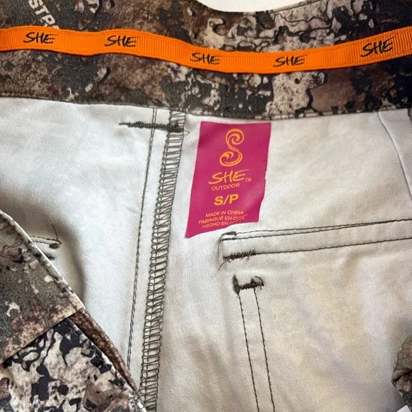 Outdoor Camouflage Cargo Pants - Picture 7 of 7